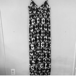 🌻 Woman’s Petite Maxi Dress